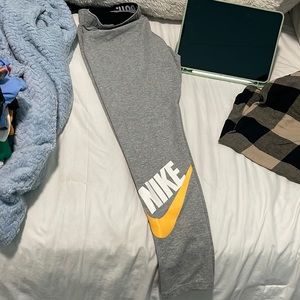 Nike leggings